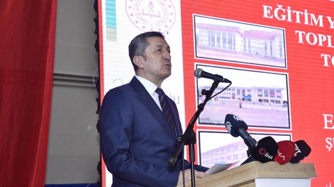 Milli Eğitim Bakanımız Prof. Dr. Ziya SELÇUK'un katılımlarıyla yeni binamızın açılış töreni gerçekleştirildi